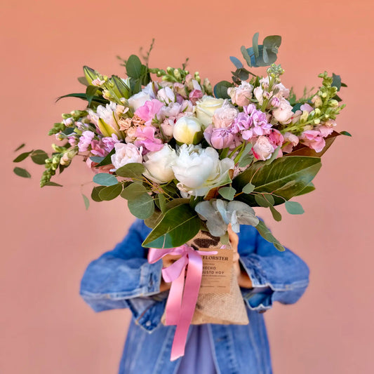 Ramo de flores tonos claros de Florster en Barcelona